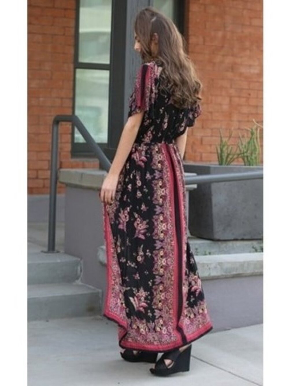 Maxi-romper. Black Floral Print. Size Large. Angie Brand. - Picture 3 of 5